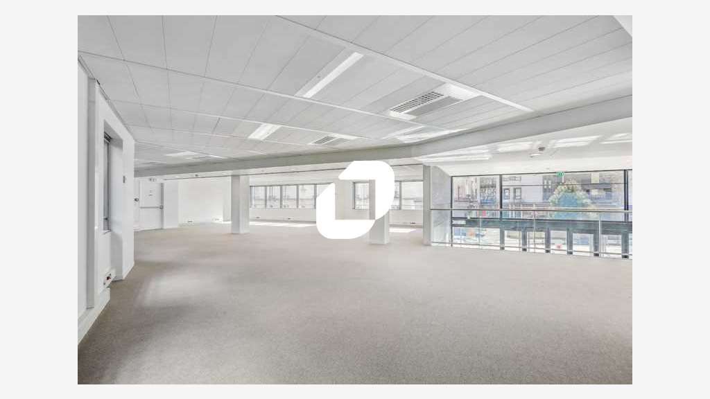A louer Bureaux 643m² Le kremlin bicetre