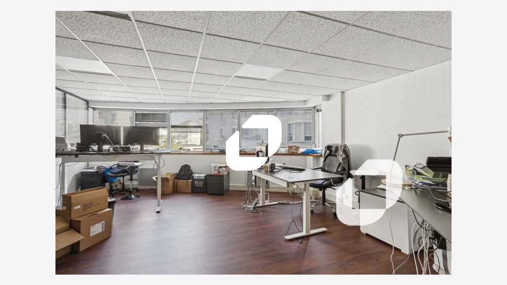 A louer Bureaux 238m² Le kremlin bicetre