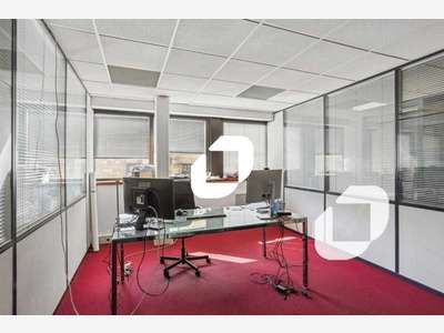 A louer Bureaux 238m² Le kremlin bicetre