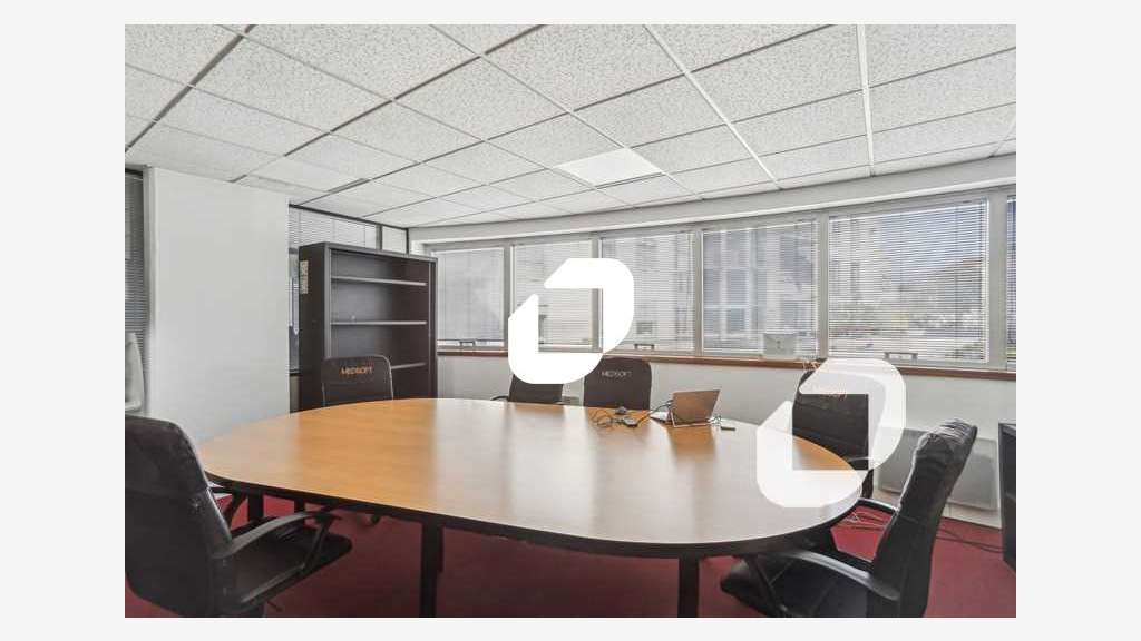 A louer Bureaux 238m² Le kremlin bicetre