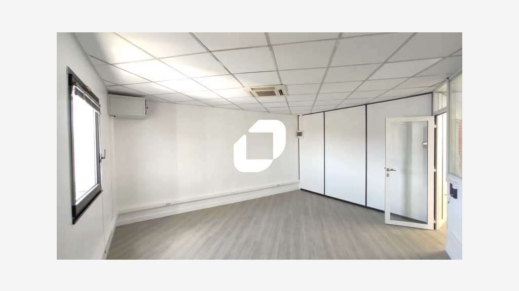 A louer Bureaux 96m² Le kremlin bicetre