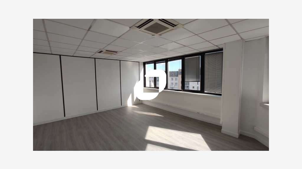 A louer Bureaux 96m² Le kremlin bicetre