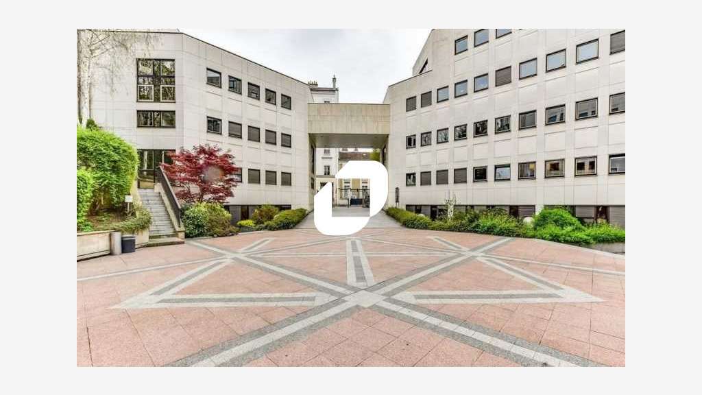 A louer Bureaux 92m² Le kremlin bicetre