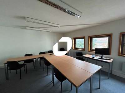 A louer Bureaux 92m² Le kremlin bicetre