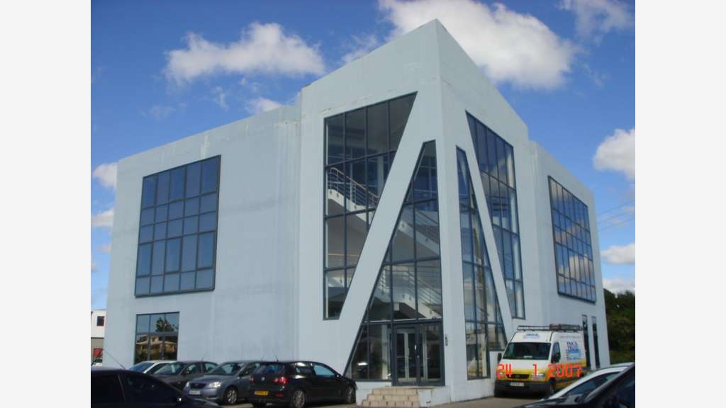 A louer bureaux 200m² Zone de Manhity au Lamentin