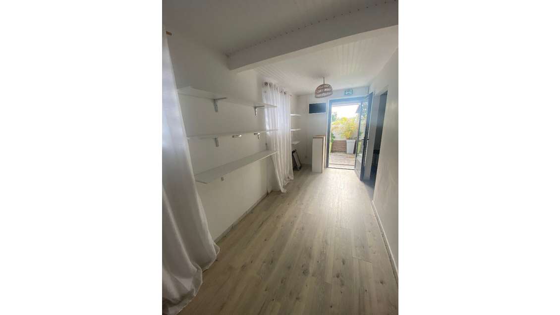 A louer local commercial 60m² au Lamentin