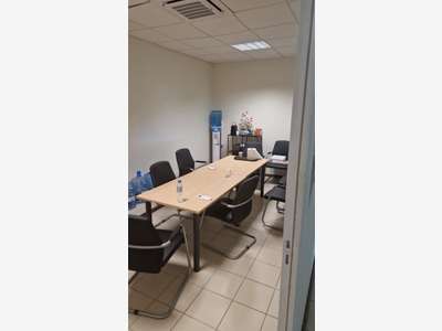 A louer beau plateau de bureaux 130m² Le Lamentin