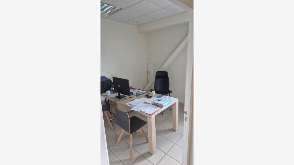 A louer beau plateau de bureaux 130m² Le Lamentin