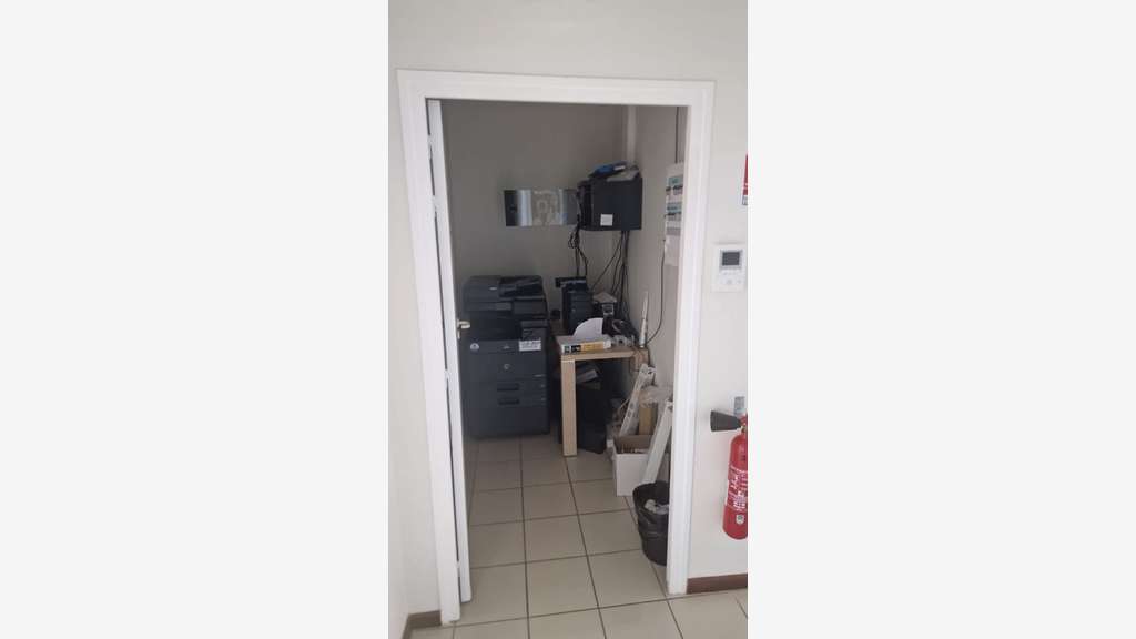 A louer beau plateau de bureaux 130m² Le Lamentin