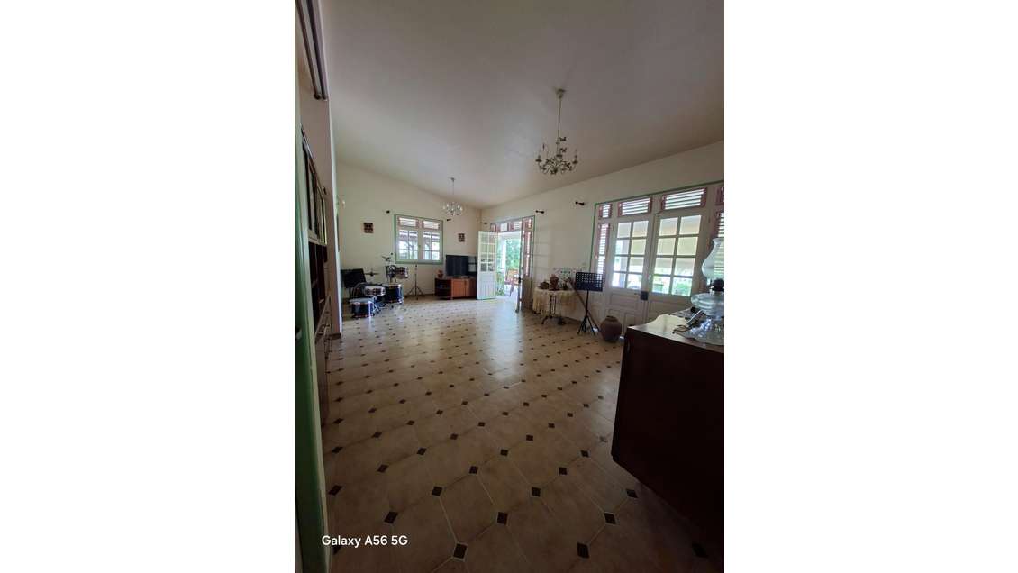 Loue local professionnel 42m² Pelletier Lamentin