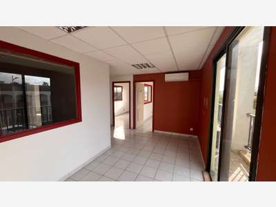 A louer bureaux modernes 116m² R+1 Le Lamentin