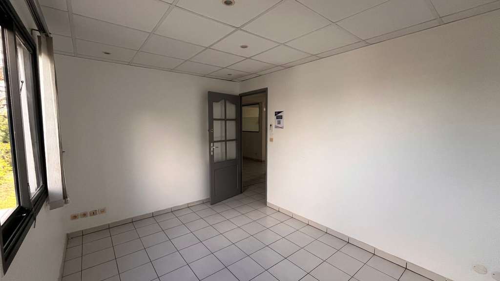 A louer bureaux 21m² Le Lamentin