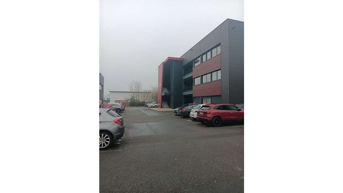 A louer beaux bureaux 85m² à Le Mans Université