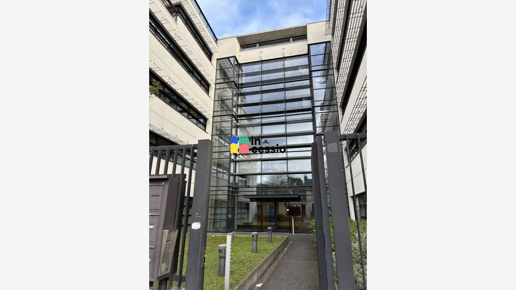 A louer bureaux 685m² GARE TGV Le Mans Novaxis 