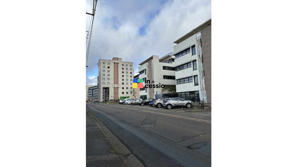 A louer bureaux 685m² GARE TGV Le Mans Novaxis 