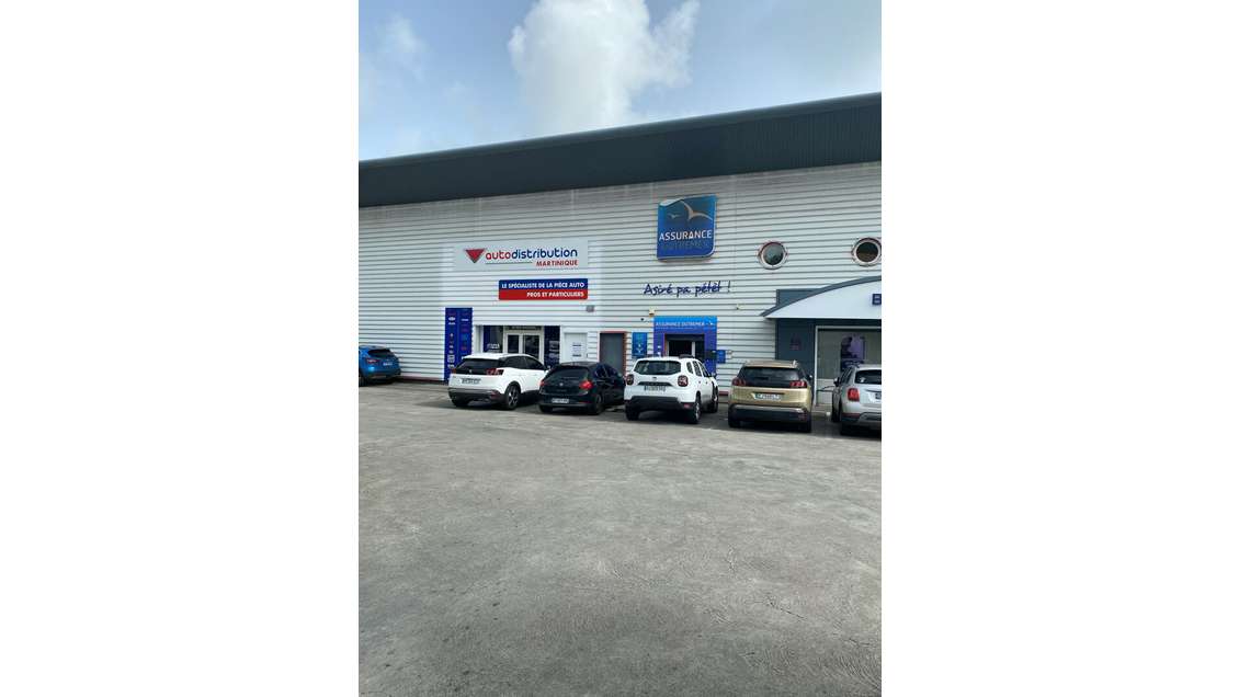 A louer beau bureaux 193m² R+1 au Marin centre