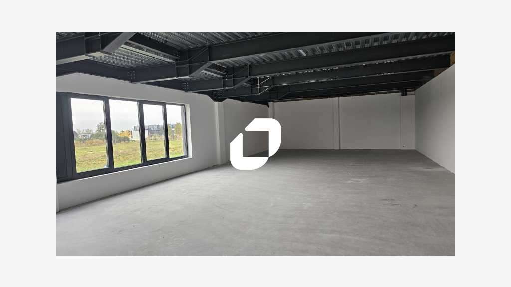 A louer Bureaux 432m² Le mesnil amelot