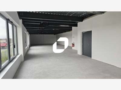 A louer Bureaux 432m² Le mesnil amelot