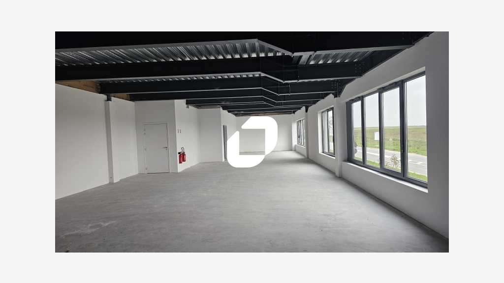 A louer Bureaux 432m² Le mesnil amelot