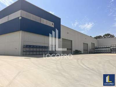 Location Locaux d'activités - Entrepôts au Muy