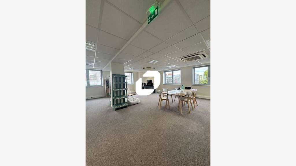A louer Bureaux 183m² Le pecq