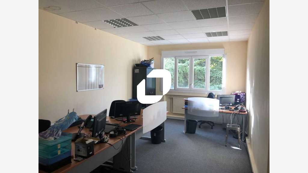 A louer Bureaux 184m² Le plessis bouchard