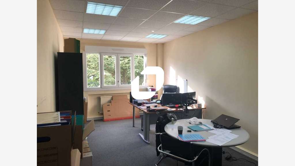 A louer Bureaux 184m² Le plessis bouchard