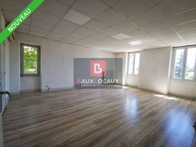 Bureaux lumineux  70m² à louer au Pontet