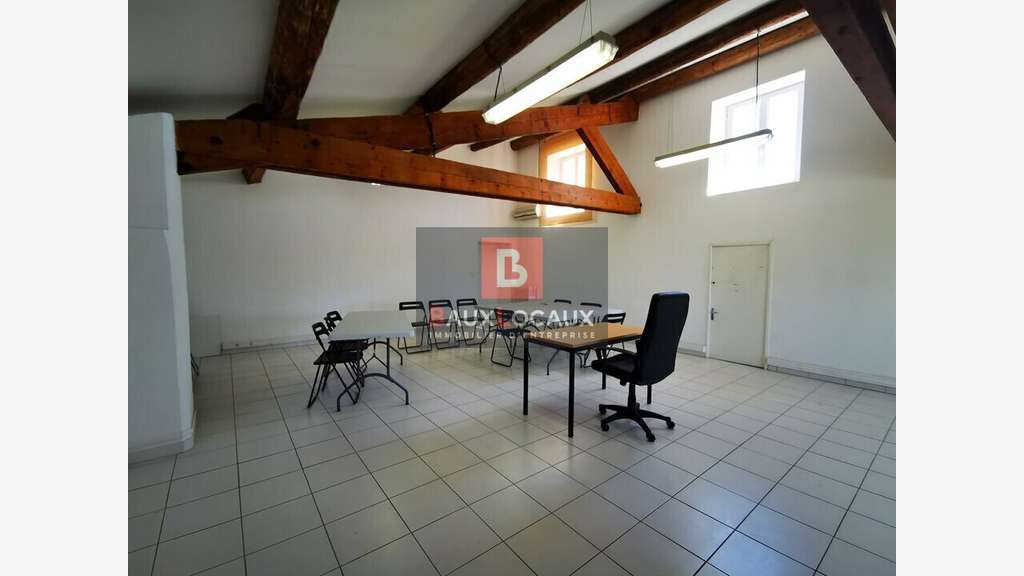 Bureaux lumineux 80m² à louer au Pontet