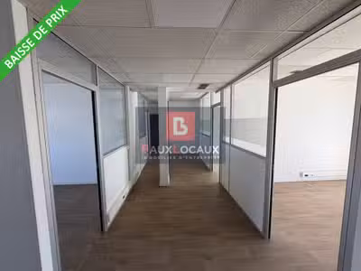 Bureaux 148m² à louer avenue passante Le Pontet
