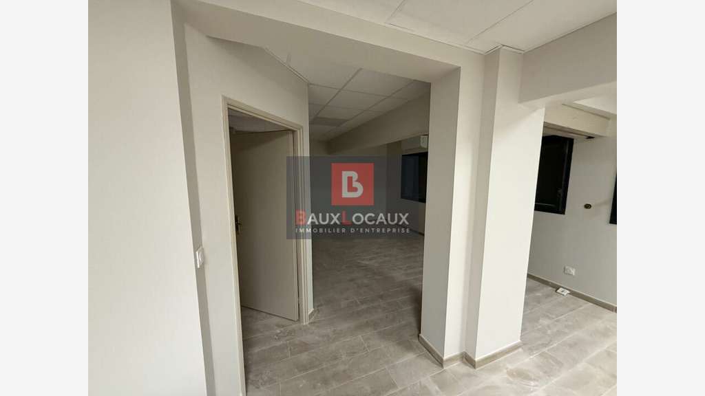 A louer bureau de 49m² sur la commune du Pontet