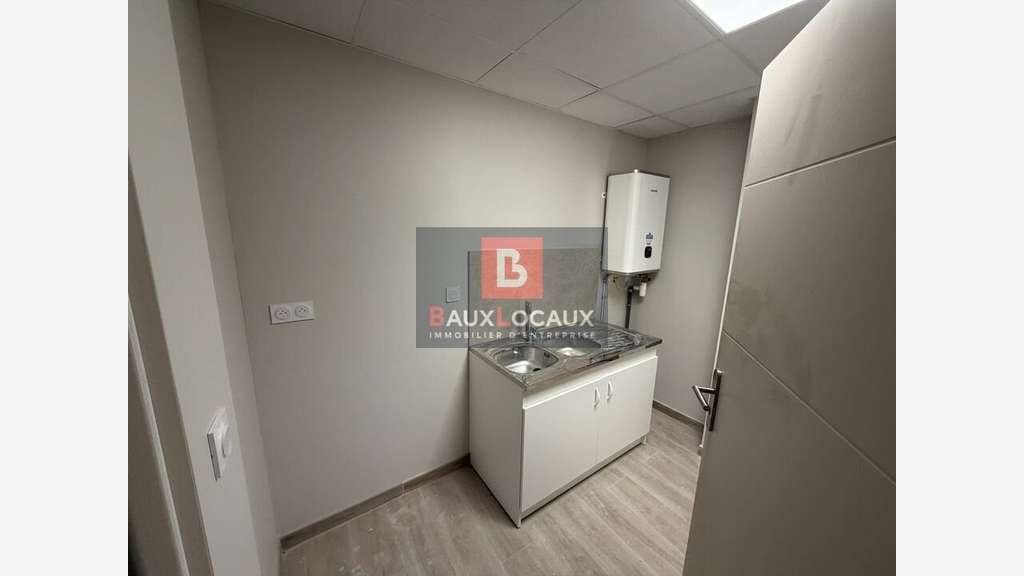 A louer bureau de 49m² sur la commune du Pontet