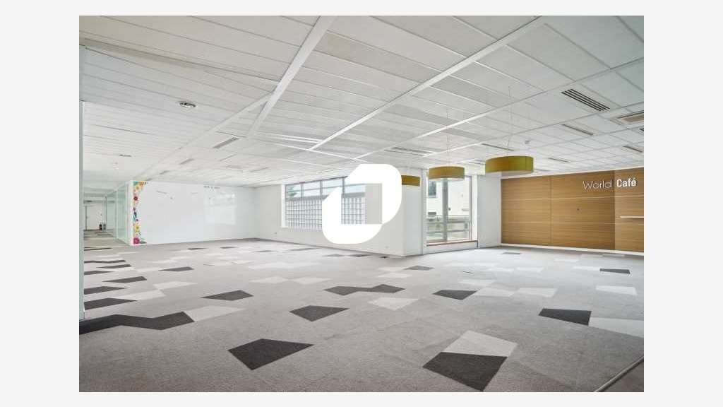 A louer Bureaux 2114m² Le pre saint gervais