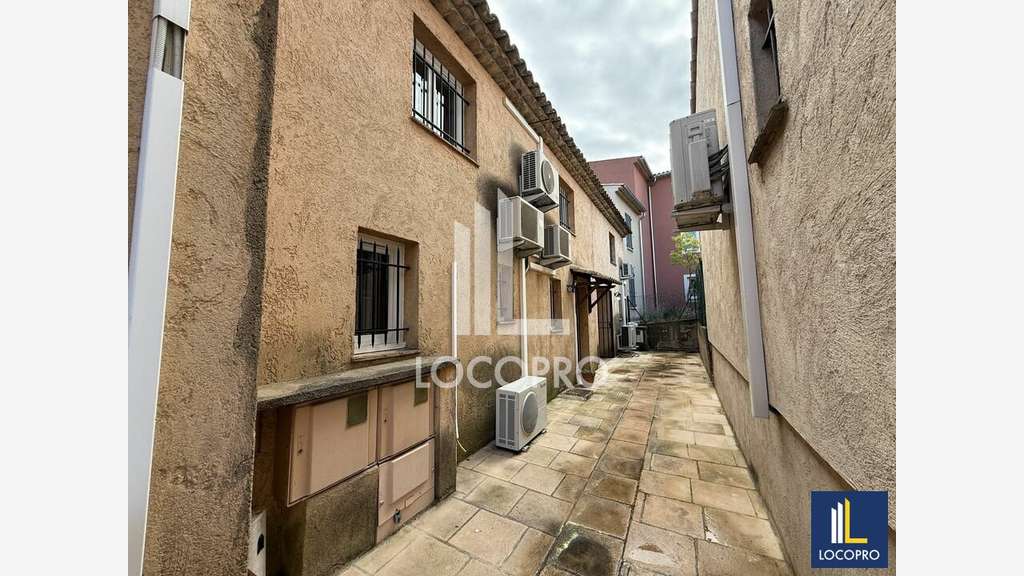 Location bureaux de 154m² accès facile Le Rouret
