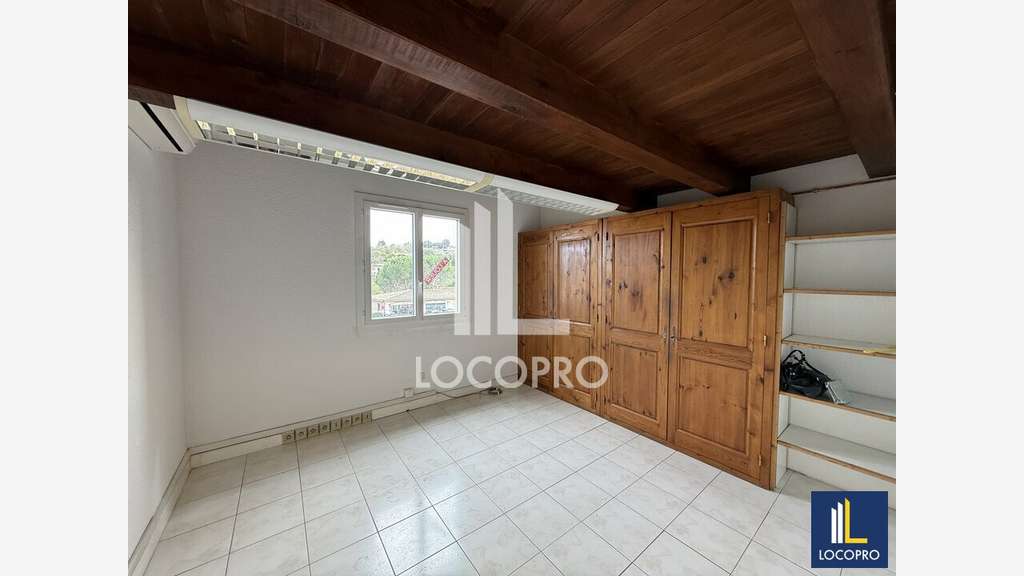 Location bureaux de 154m² accès facile Le Rouret