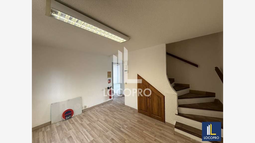 Location bureaux de 154m² accès facile Le Rouret