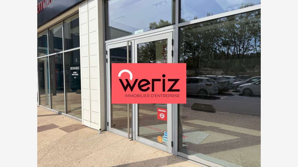 A louer locaux à partir de 290m² Le Tholonet