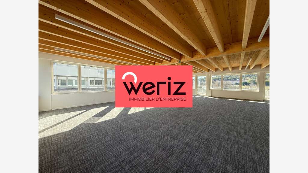 Bureaux 841 m², divisibles à louer à Ventabren