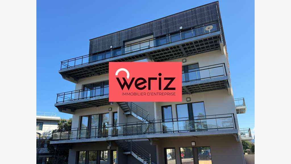 A louer bureaux standing avec terrasse - Europarc
