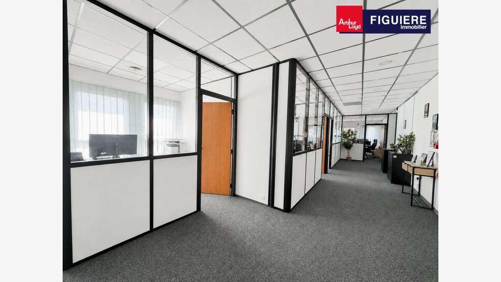 Bureaux 410m² divisible à louer La Duranne