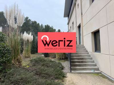 Bureaux sur la Duranne dans un environnement paysa