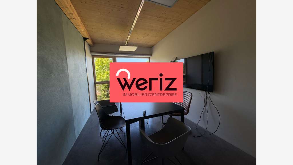 Bureaux de 100 m² non divisibles à Louer à AIX EN