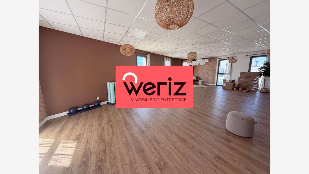Bureaux de 148 m² divisibles à partir de 73 m² à L