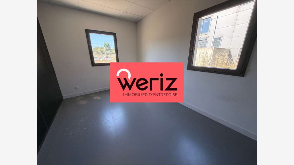 Bureaux de 148 m² divisibles à partir de 73 m² à L