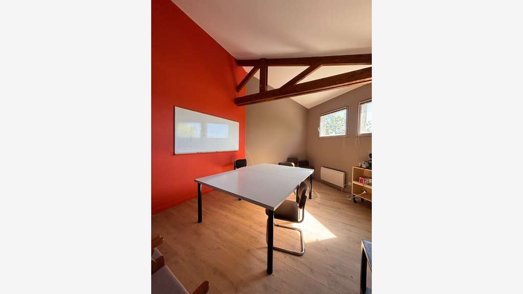 Bâtiment d'activité à louer 1991m² à Lentilly A89