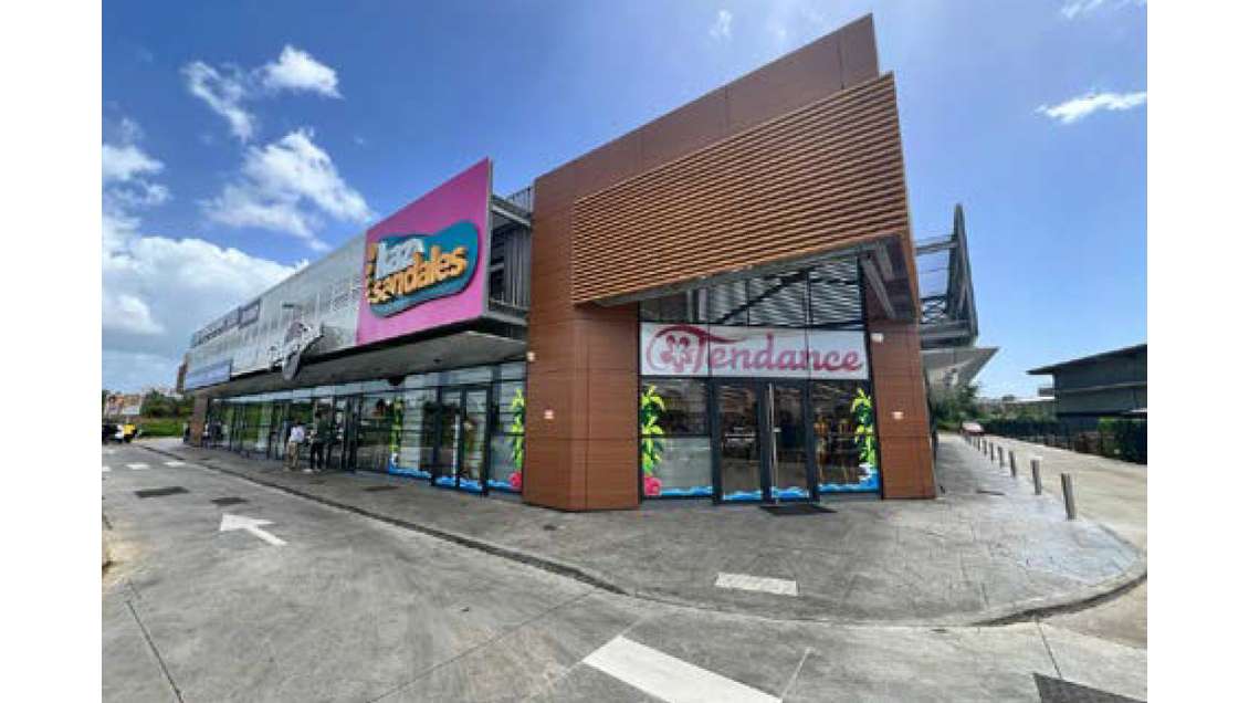 A louer bureaux 76m² PMR aux Abymes face aéroport