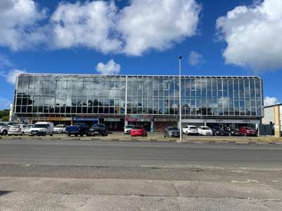 Bureaux entre GRAND CAMP et BERGEVIN 256,41 m2