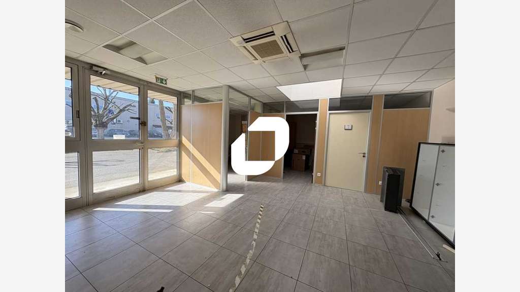 A louer Bureaux 523m² Les clayes sous bois