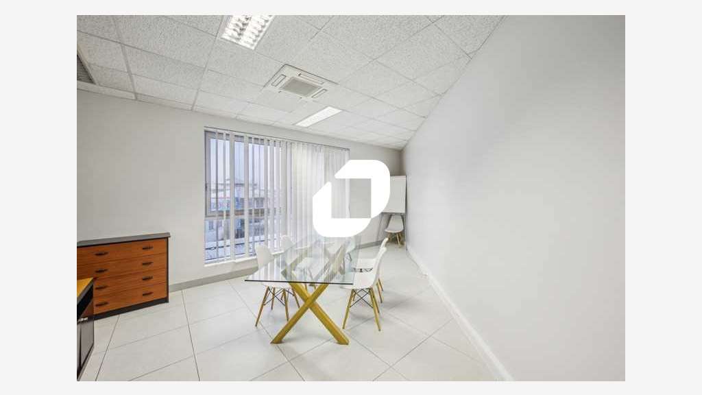 A louer Bureaux 143m² Les essarts le roi