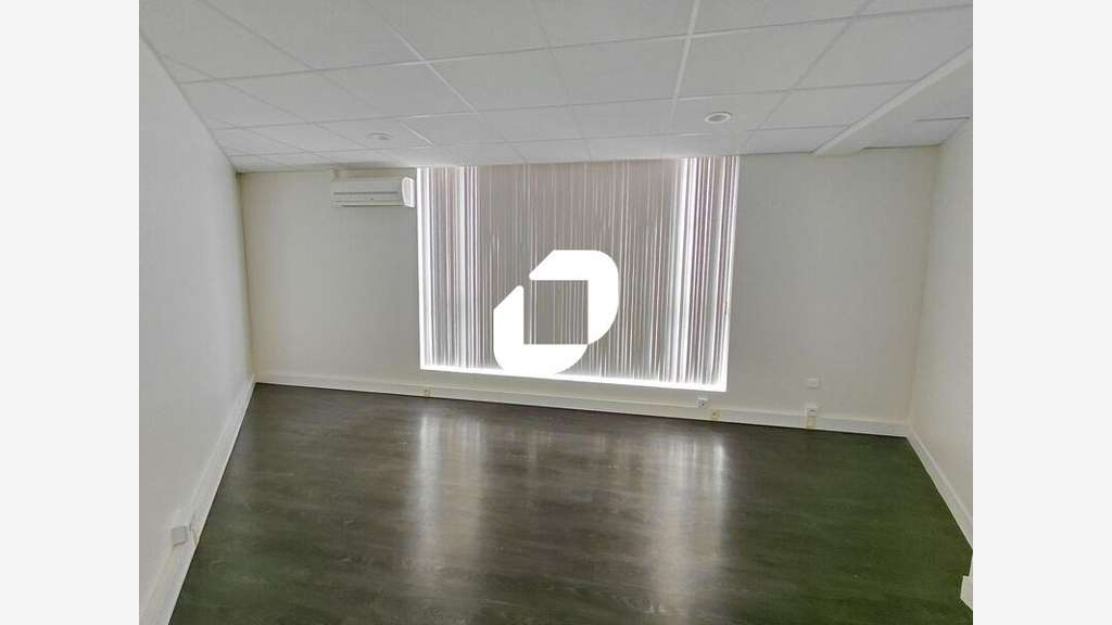 A louer Bureaux 391m² Les essarts le roi
